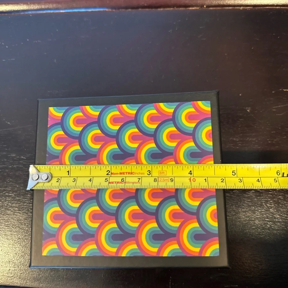 Kurt Geiger Small Gift Box in EUC 4.5”